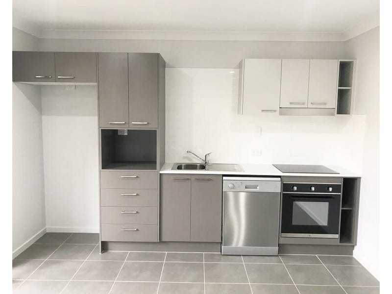 2/26 Conifer Avenue, Brassall QLD 4305