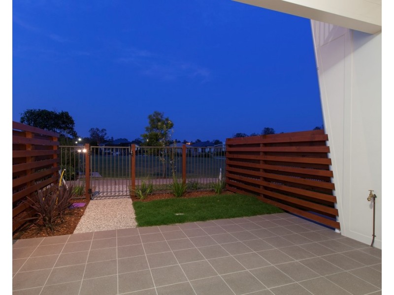 1/1 Daintree Park Way (AKA 1/2 Bunya Lane), Fitzgibbon QLD 4018