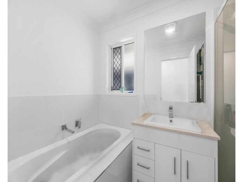 13 Dunaden Street, Logan Reserve QLD 4133