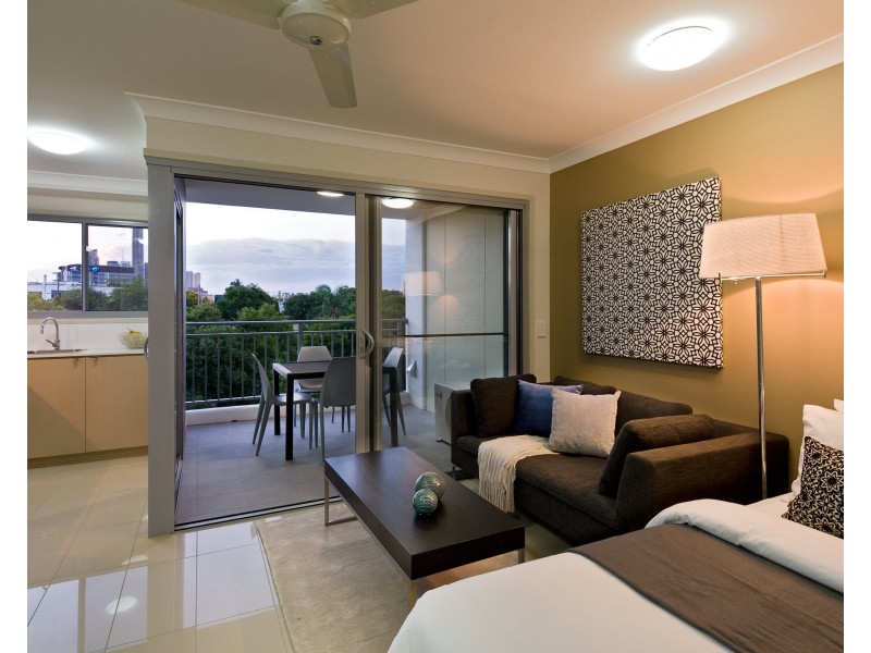 603/8 Hurworth Street, Bowen Hills QLD 4006