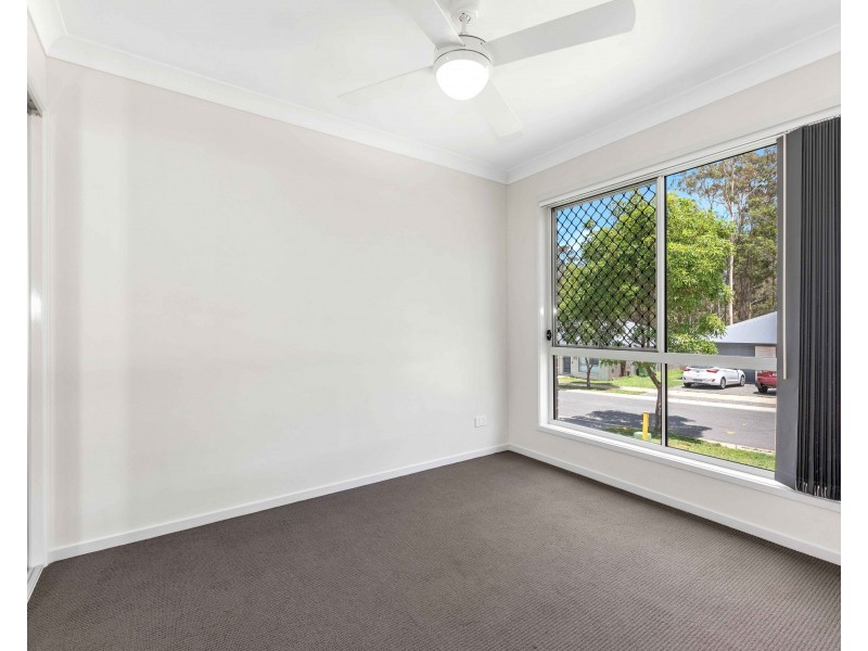 1/26 Conifer Avenue, Brassall QLD 4305