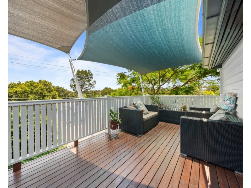 54 Ashgrove Crescent, Ashgrove QLD 4060