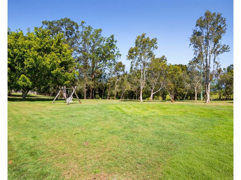 101 Shaws Road, Beerwah QLD 4519