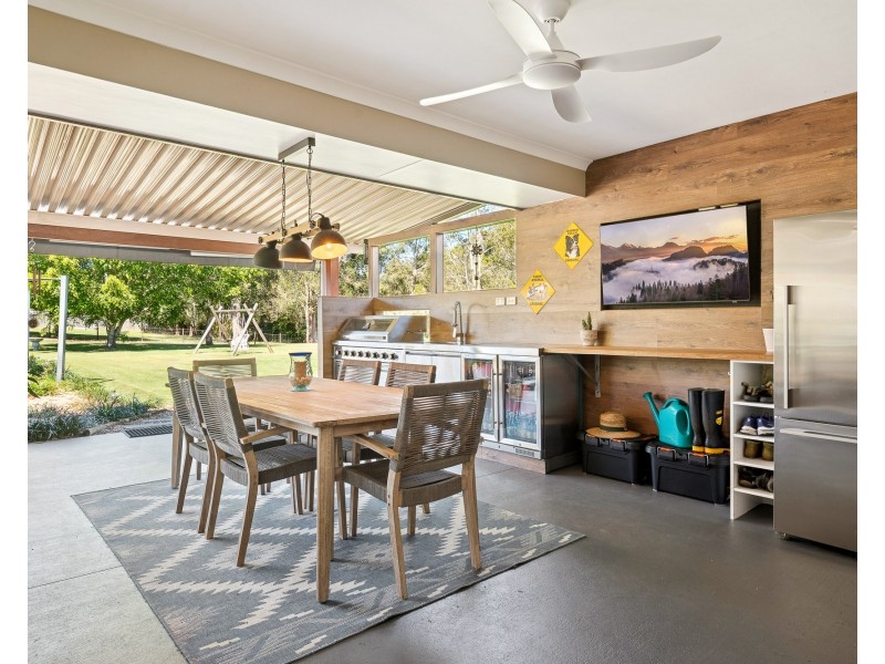 101 Shaws Road, Beerwah QLD 4519
