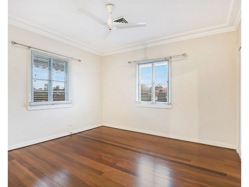 24 Dawn Street, Kedron QLD 4031