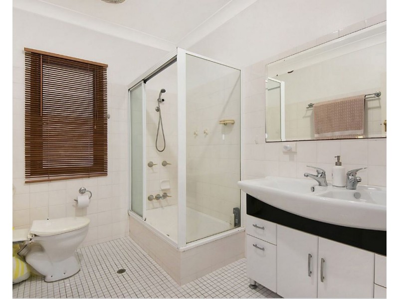 24 Dawn Street, Kedron QLD 4031