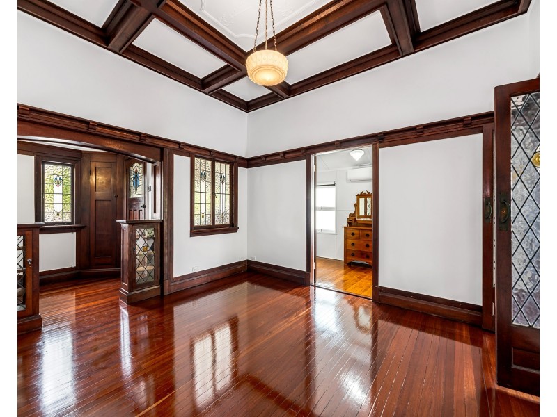 14 Vanda Street, Woolloongabba QLD 4102
