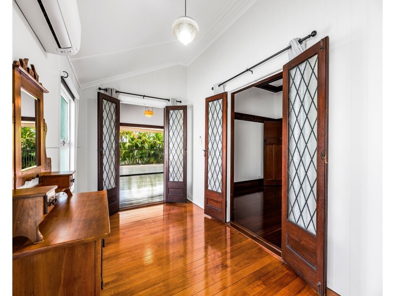 14 Vanda Street, Woolloongabba QLD 4102
