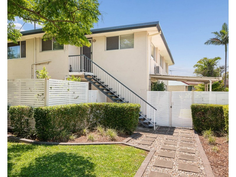 1/3 Honeysuckle Street, Mansfield QLD 4122