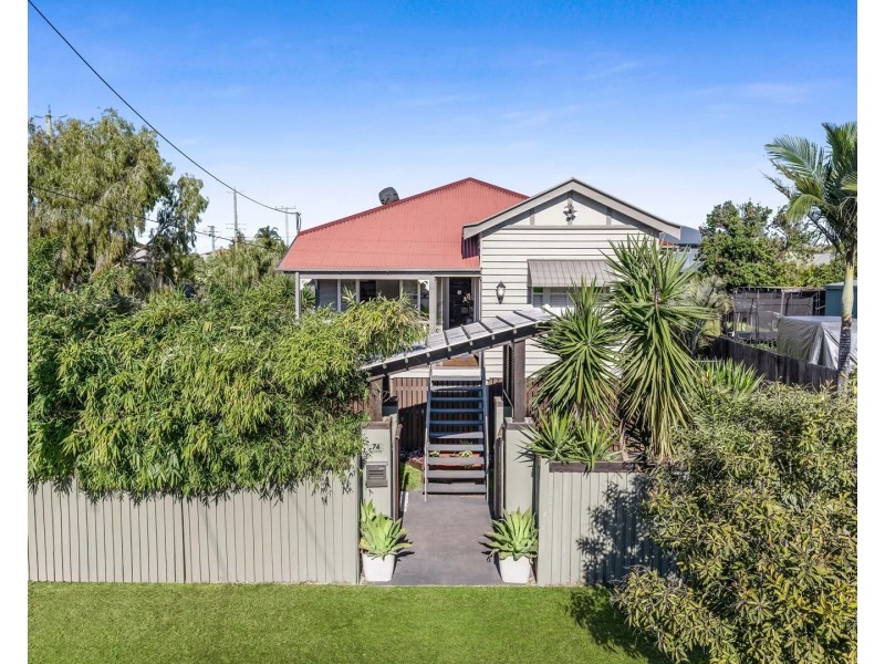 74 Emsworth Street AKA 31 Seaford Street, Wynnum QLD 4178