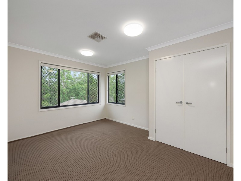 3 Georges Court, Everton Hills QLD 4053