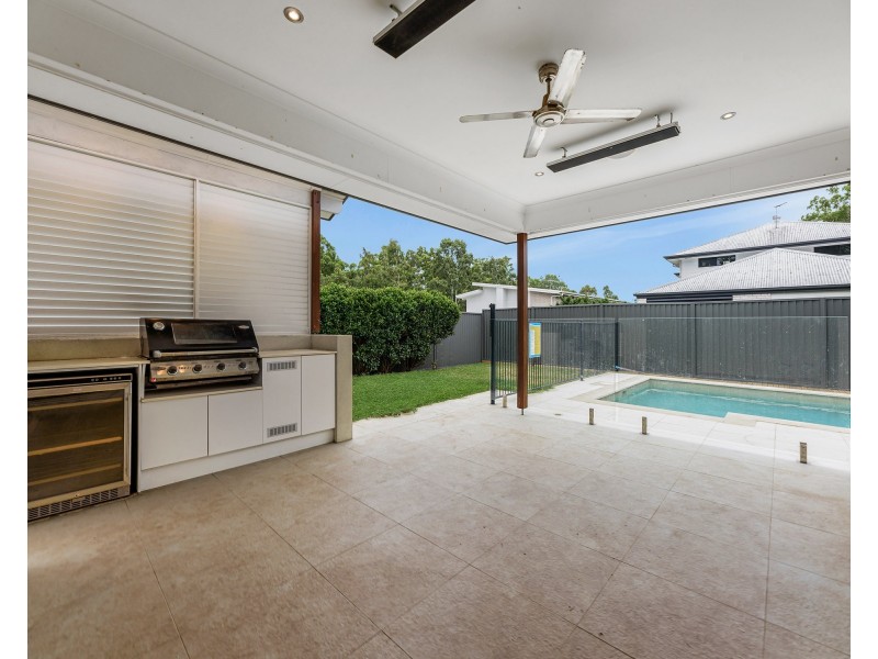 3 Georges Court, Everton Hills QLD 4053