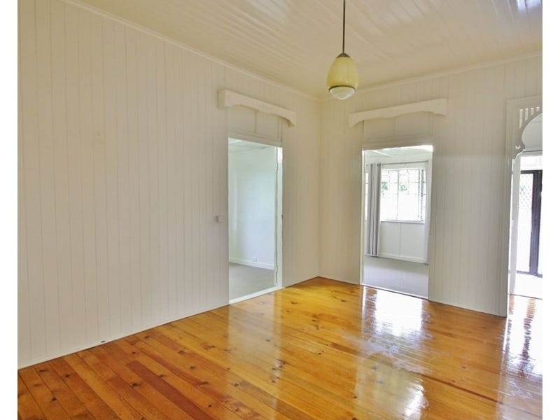 8 Paragon Street, Yeronga QLD 4104