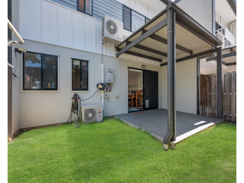4/12 McKoy Street, Coopers Plains QLD 4108