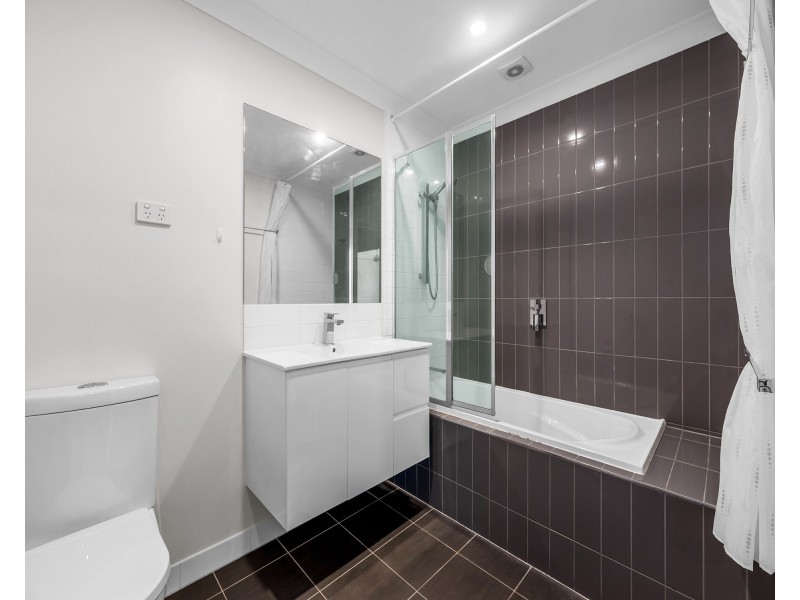 4/12 McKoy Street, Coopers Plains QLD 4108