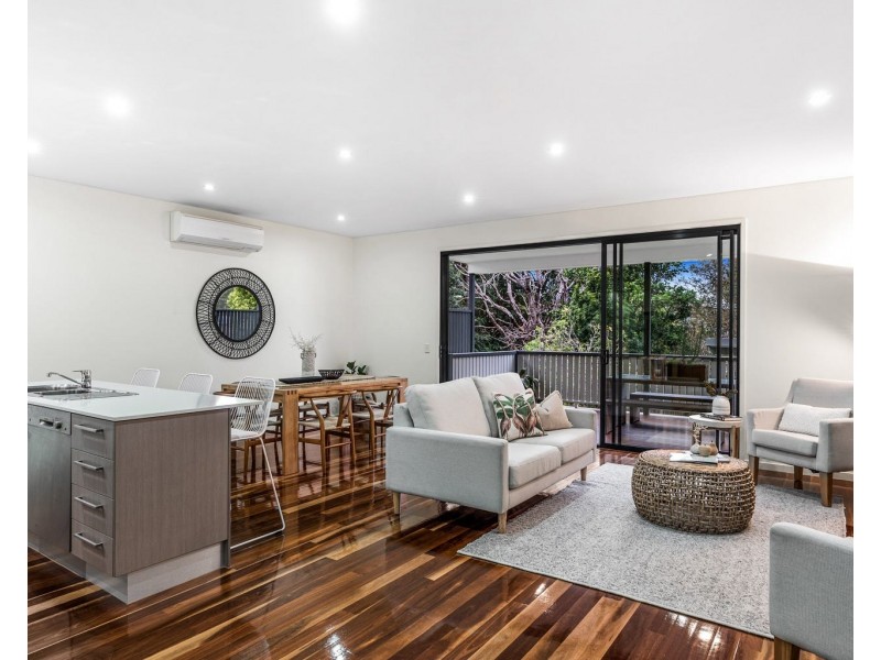 56 Whites Road, Manly West QLD 4179