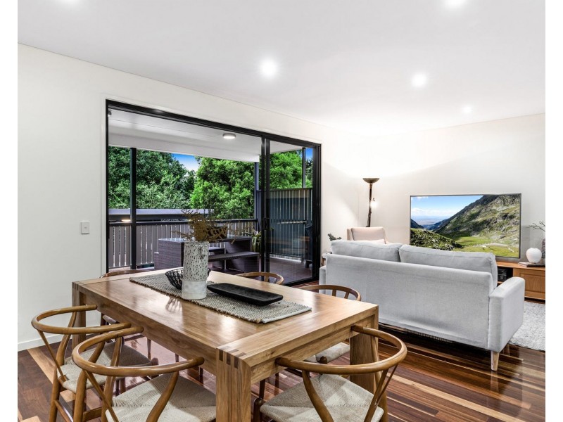 56 Whites Road, Manly West QLD 4179