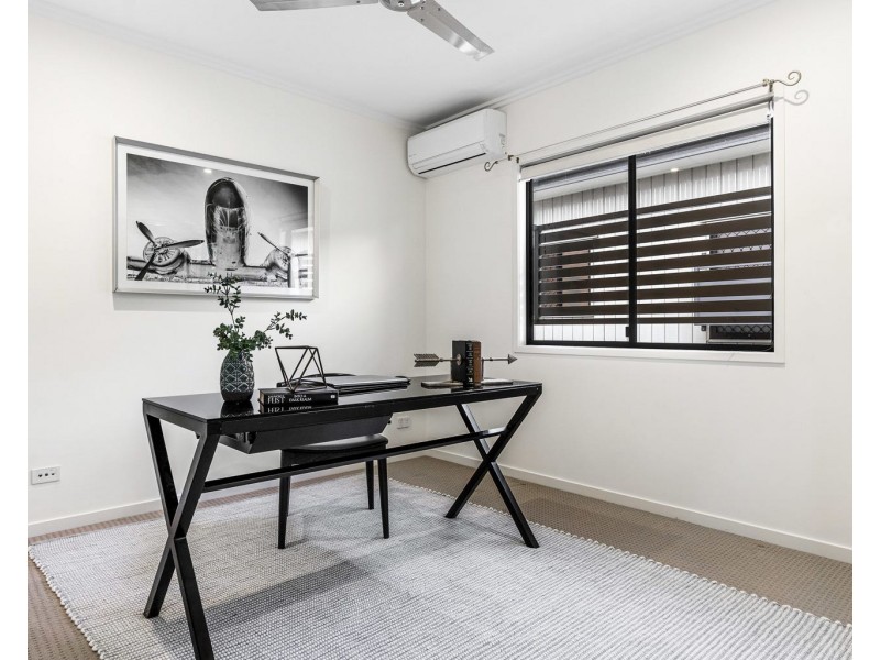 56 Whites Road, Manly West QLD 4179