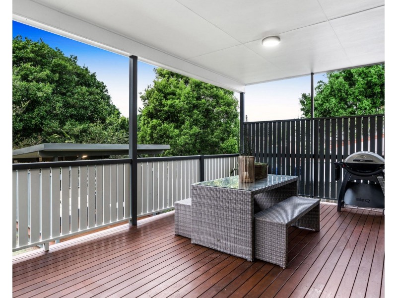 56 Whites Road, Manly West QLD 4179