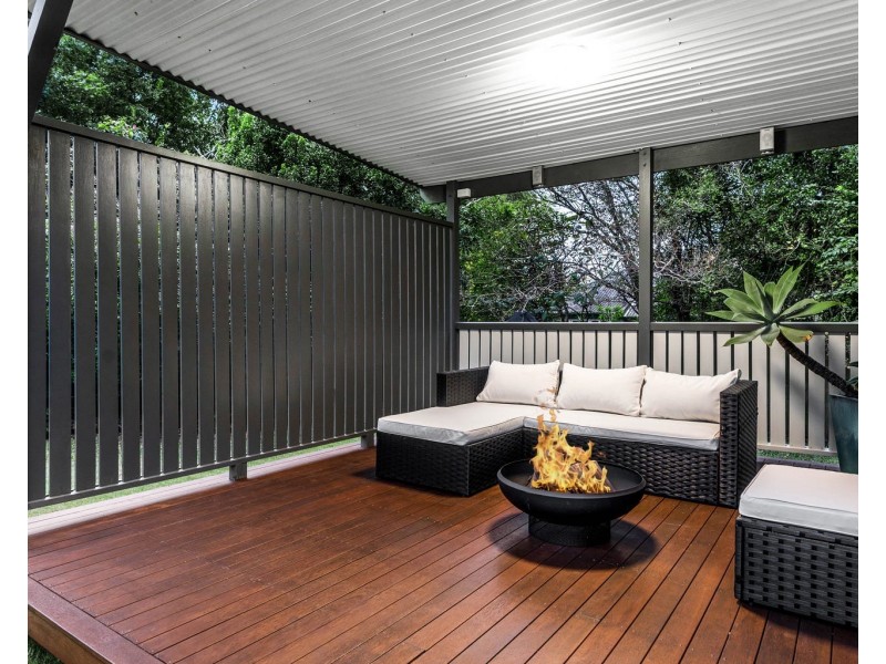 56 Whites Road, Manly West QLD 4179