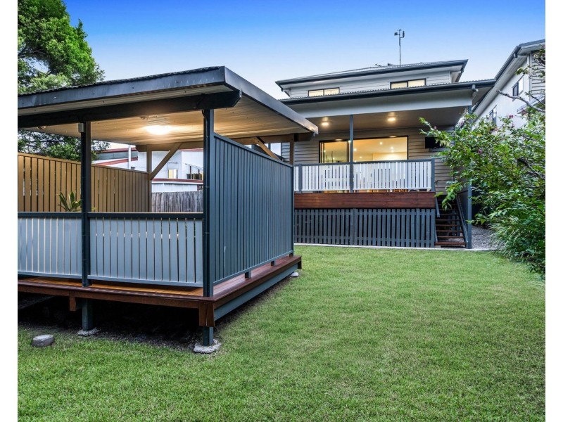 56 Whites Road, Manly West QLD 4179