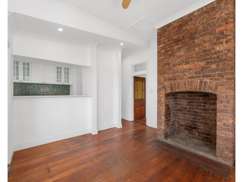 79 Kennigo Street, Spring Hill QLD 4000