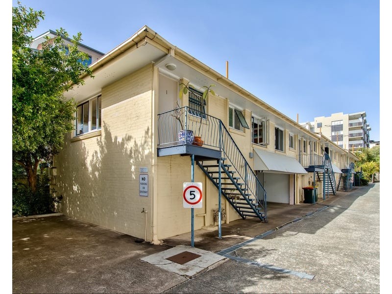 1/7 York Street, Nundah QLD 4012