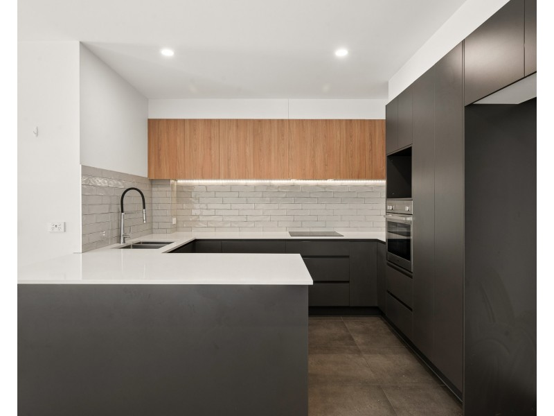 1/99 Eliza Lane, Wavell Heights QLD 4012