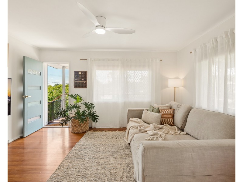 23 Argyle Street, Seventeen Mile Rocks QLD 4073