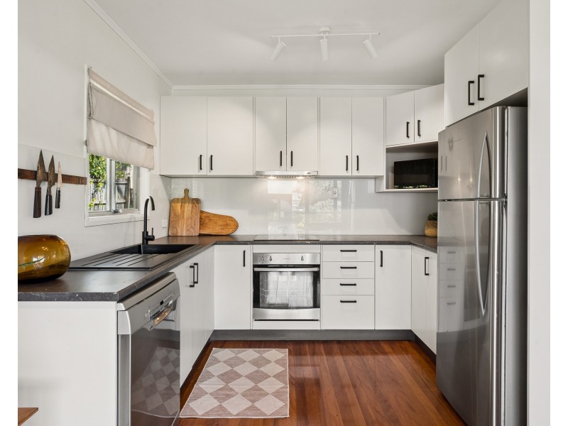 23 Argyle Street, Seventeen Mile Rocks QLD 4073