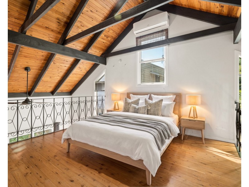 35 Argyle Street, Seventeen Mile Rocks QLD 4073