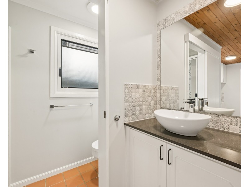 35 Argyle Street, Seventeen Mile Rocks QLD 4073