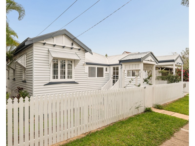 54 Ashgrove Crescent, Ashgrove QLD 4060