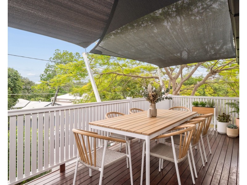 54 Ashgrove Crescent, Ashgrove QLD 4060