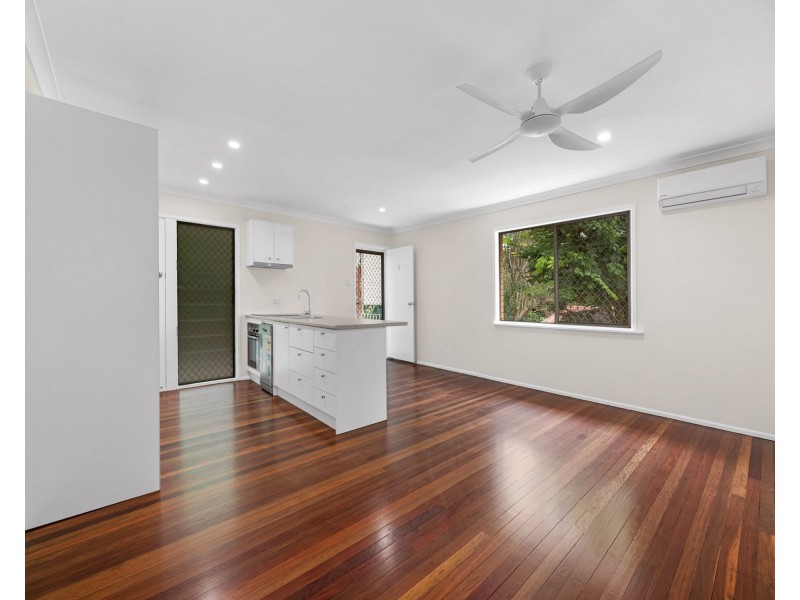 4/49 Seabreeze Road, Manly West QLD 4179