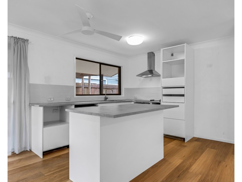 25 Palmer Avenue, Golden Beach QLD 4551