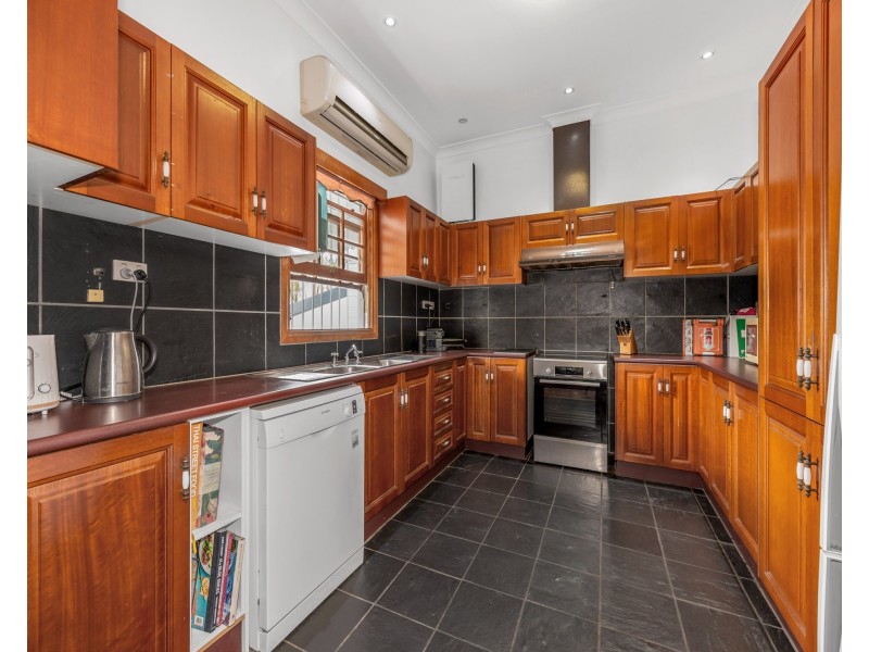 59 Fleurs Street, Woolloongabba QLD 4102