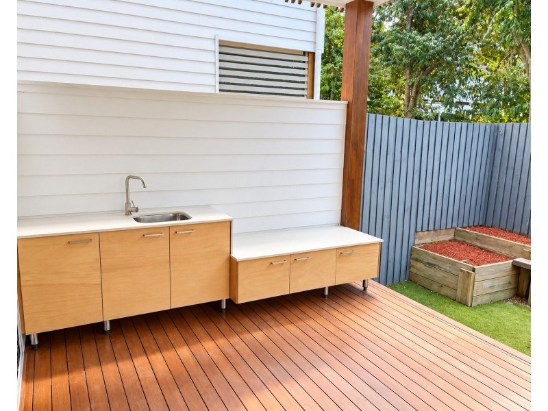 27 McCullough Street, Kelvin Grove QLD 4059