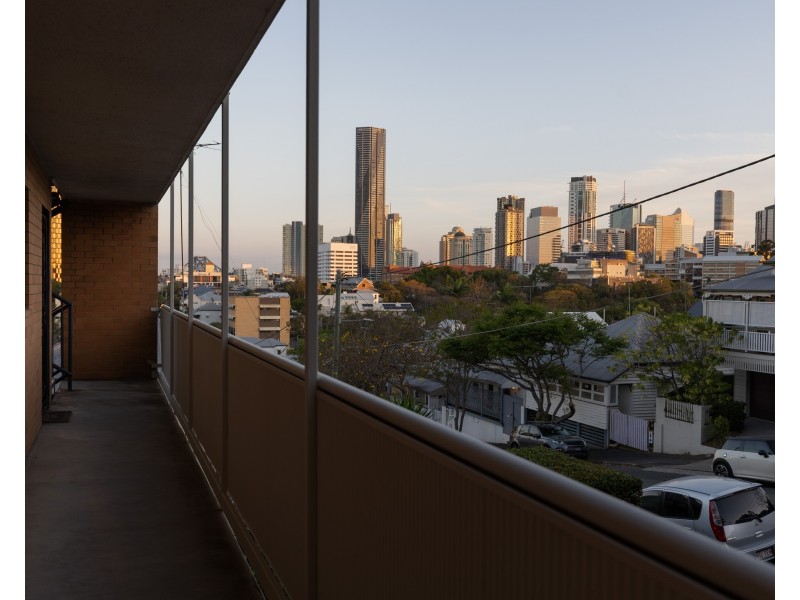 5/179 Kennigo Street, Spring Hill QLD 4000