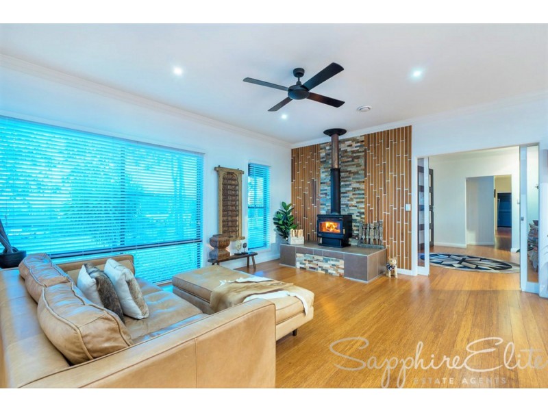 36-40 Racecourse Place, Tamborine QLD 4270