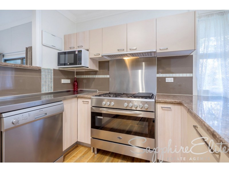 3 Pendennis Road, Tamborine QLD 4270