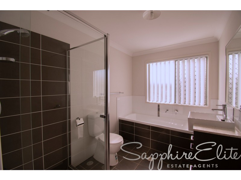 1/111 Manning Street, Jimboomba QLD 4280