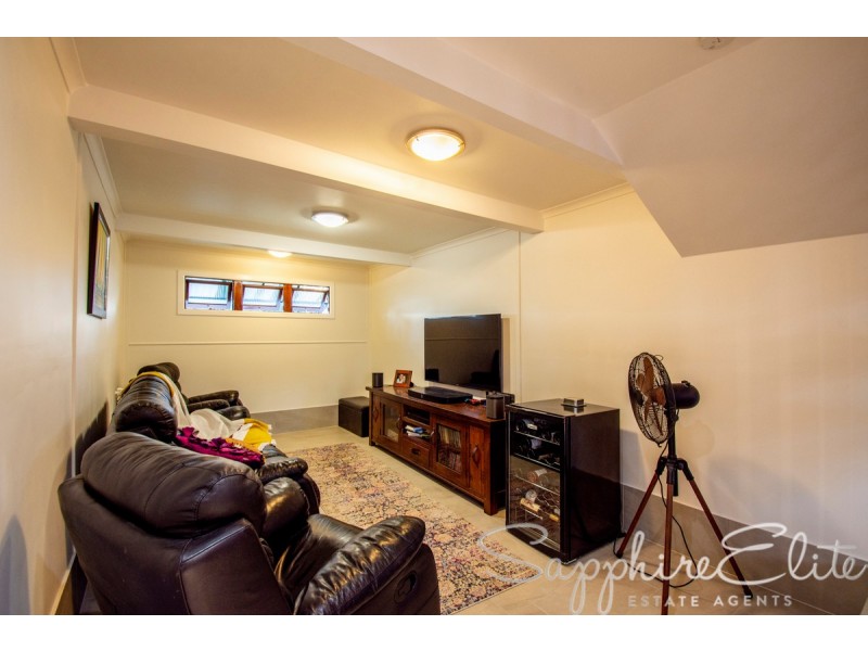 4 Cross Street, Raceview QLD 4305