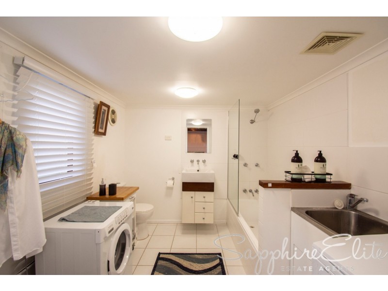 4 Cross Street, Raceview QLD 4305