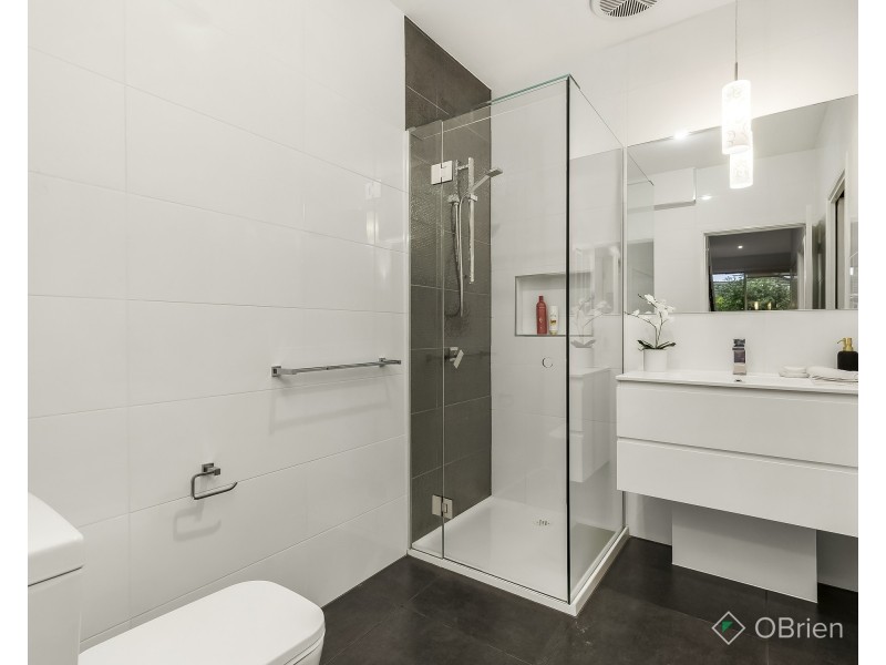 2B Picadilly Street, Oakleigh South VIC 3167