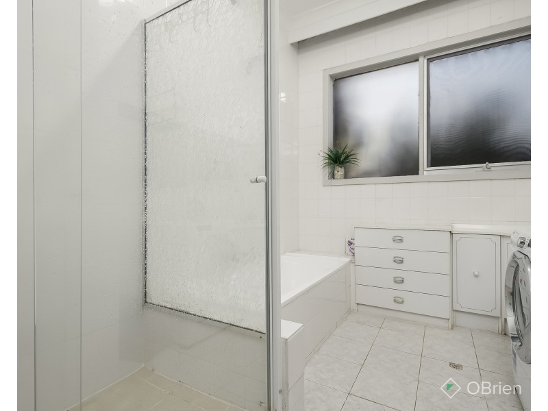 5 Claronga Street, Bentleigh East VIC 3165