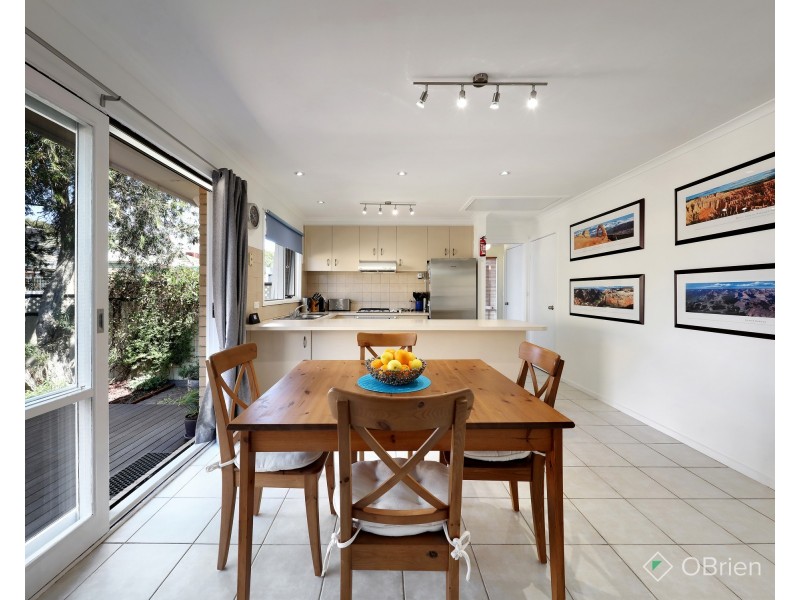 2/27 Elata Street, Oakleigh South VIC 3167