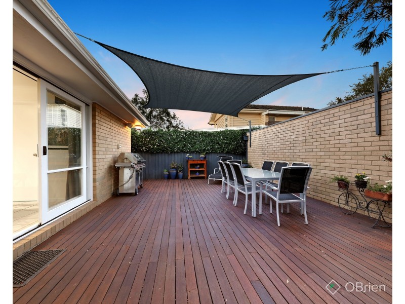 2/27 Elata Street, Oakleigh South VIC 3167