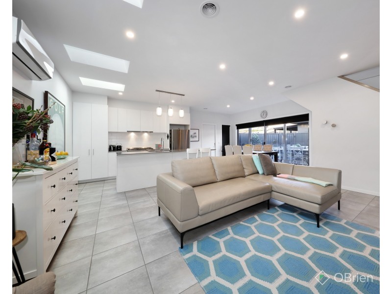 1/77 Burlington Street, Oakleigh VIC 3166