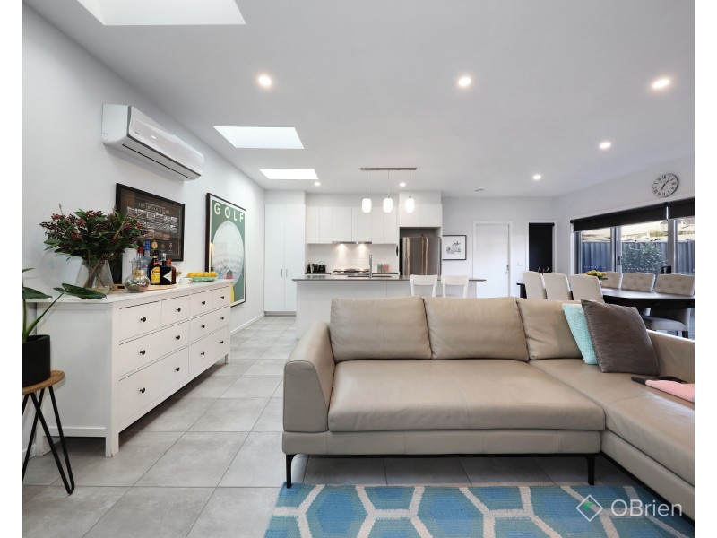 1/77 Burlington Street, Oakleigh VIC 3166